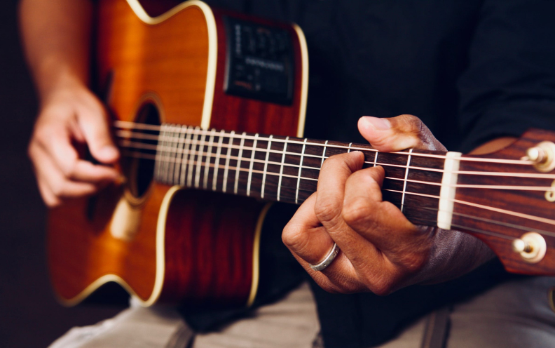 Lire la suite à propos de l’article 10 most easy steps to master chord progression in guitar.